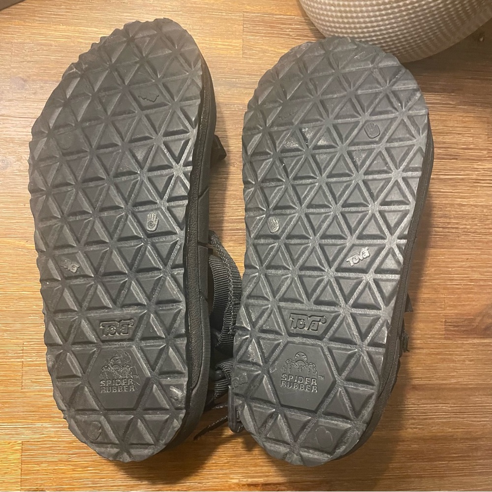 TEVA Universal Approach Sandals - Picture 4 of 14